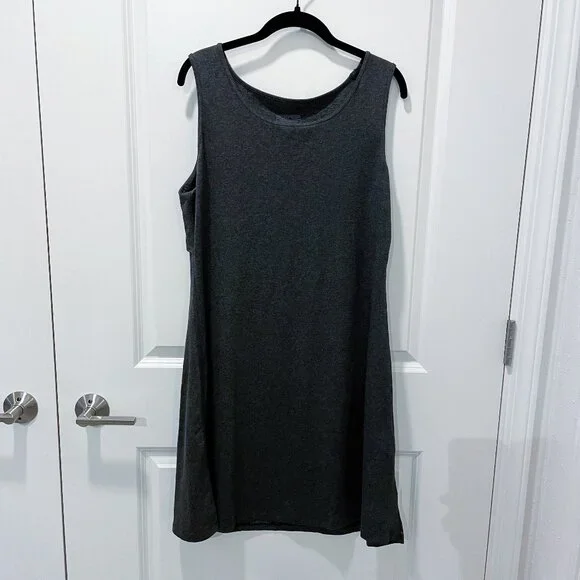 Patagonia W's Sleeveless Seabrook Dress in Heather Grey - Picture 2 of 8